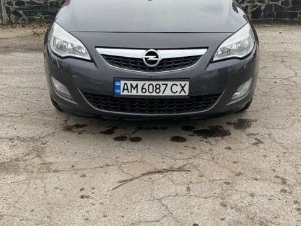 Черный Опель Астра, объемом двигателя 1.7 л и пробегом 295 тыс. км за 5900 $, фото 1 на Automoto.ua