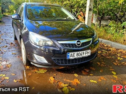Опель Астра 2011 в Харькове на Automoto.ua Черный Опель Астра, объемом двигателя 1.6 л и пробегом 259 тыс. км за 6850 $, фото 1 на Automoto.ua