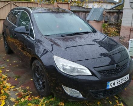 Опель Астра 2011 в Нежине на Automoto.ua Черный Опель Астра, объемом двигателя 1.4 л и пробегом 230 тыс. км за 5500 $, фото 1 на Automoto.ua