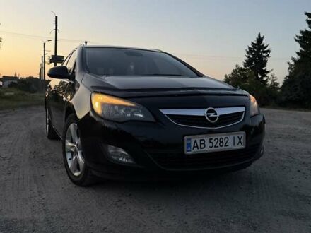 Чорний Опель Астра, об'ємом двигуна 2 л та пробігом 255 тис. км за 7999 $, фото 1 на Automoto.ua