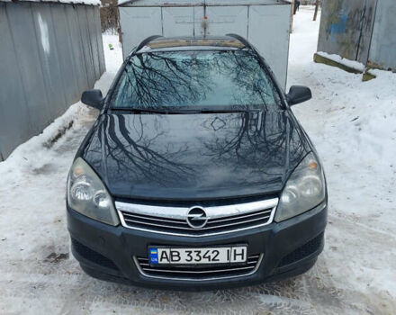 Черный Опель Астра, объемом двигателя 1.7 л и пробегом 283 тыс. км за 5600 $, фото 1 на Automoto.ua