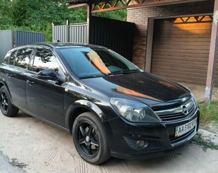 Черный Опель Астра, объемом двигателя 1.6 л и пробегом 253 тыс. км за 5200 $, фото 1 на Automoto.ua