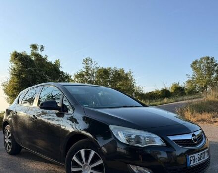 Черный Опель Астра, объемом двигателя 1.4 л и пробегом 188 тыс. км за 5100 $, фото 1 на Automoto.ua