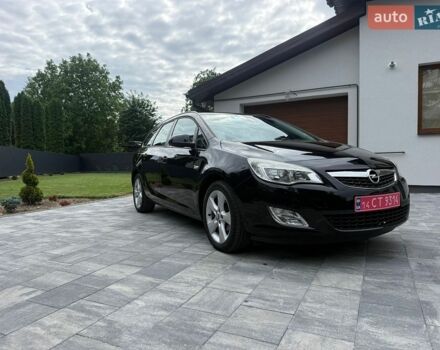 Черный Опель Астра, объемом двигателя 1.6 л и пробегом 210 тыс. км за 6200 $, фото 1 на Automoto.ua