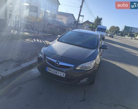 Черный Опель Астра, объемом двигателя 1.7 л и пробегом 295 тыс. км за 6100 $, фото 1 на Automoto.ua