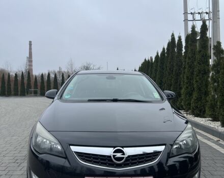 Черный Опель Астра, объемом двигателя 1.6 л и пробегом 240 тыс. км за 5300 $, фото 1 на Automoto.ua