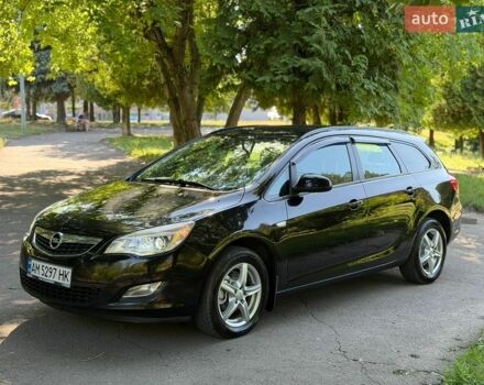 Черный Опель Астра, объемом двигателя 1.3 л и пробегом 200 тыс. км за 5400 $, фото 1 на Automoto.ua