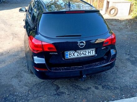 Черный Опель Астра, объемом двигателя 1.7 л и пробегом 315 тыс. км за 6300 $, фото 1 на Automoto.ua
