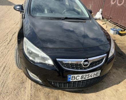 Черный Опель Астра, объемом двигателя 1.69 л и пробегом 267 тыс. км за 5500 $, фото 1 на Automoto.ua