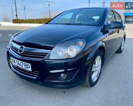 Черный Опель Астра, объемом двигателя 1.6 л и пробегом 135 тыс. км за 5950 $, фото 1 на Automoto.ua