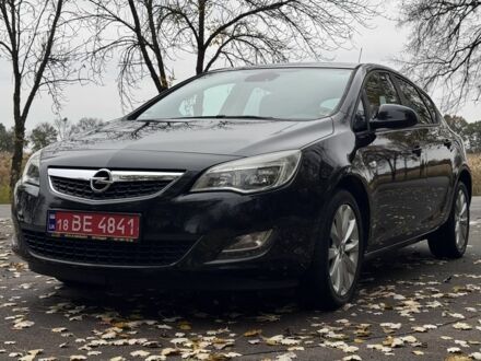 Чорний Опель Астра, об'ємом двигуна 1.4 л та пробігом 124 тис. км за 8607 $, фото 1 на Automoto.ua