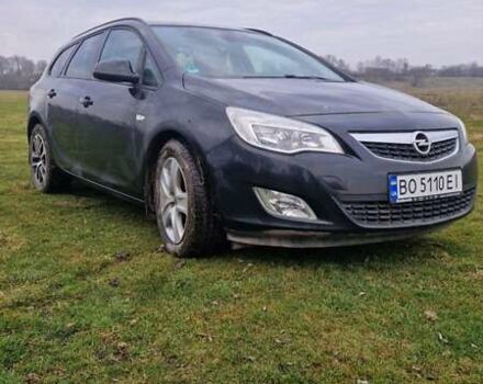 Черный Опель Астра, объемом двигателя 1.7 л и пробегом 200 тыс. км за 7200 $, фото 1 на Automoto.ua