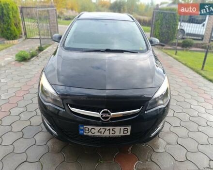 Черный Опель Астра, объемом двигателя 1.69 л и пробегом 230 тыс. км за 8000 $, фото 1 на Automoto.ua
