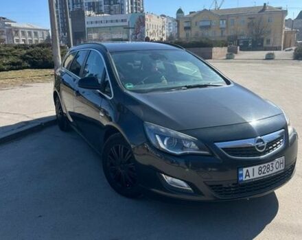 Черный Опель Астра, объемом двигателя 1.7 л и пробегом 280 тыс. км за 6100 $, фото 1 на Automoto.ua