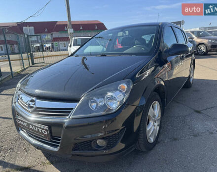Черный Опель Астра, объемом двигателя 1.6 л и пробегом 130 тыс. км за 6990 $, фото 1 на Automoto.ua