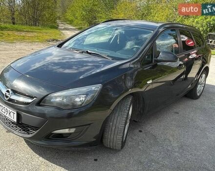 Черный Опель Астра, объемом двигателя 1.69 л и пробегом 220 тыс. км за 6900 $, фото 1 на Automoto.ua