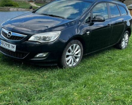 Черный Опель Астра, объемом двигателя 1.7 л и пробегом 246 тыс. км за 7000 $, фото 1 на Automoto.ua