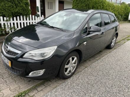 Опель Астра 2012 у Києві на Automoto.ua Чорний Опель Астра, об'ємом двигуна 1.7 л та пробігом 230 тис. км за 6700 $, фото 1 на Automoto.ua