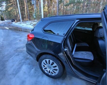 Черный Опель Астра, объемом двигателя 1.7 л и пробегом 225 тыс. км за 7600 $, фото 1 на Automoto.ua