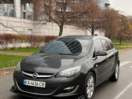 Черный Опель Астра, объемом двигателя 1.7 л и пробегом 245 тыс. км за 7000 $, фото 1 на Automoto.ua