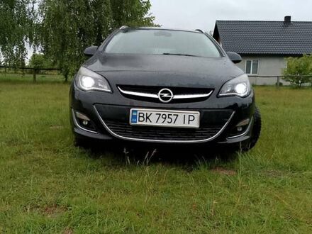 Опель Астра 2013 в Сарнах на Automoto.ua Черный Опель Астра, объемом двигателя 1.69 л и пробегом 270 тыс. км за 7500 $, фото 1 на Automoto.ua