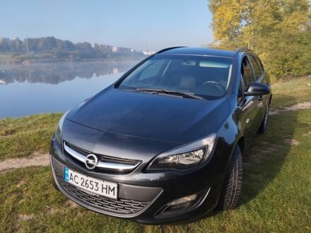 Черный Опель Астра, объемом двигателя 1.6 л и пробегом 300 тыс. км за 6999 $, фото 1 на Automoto.ua