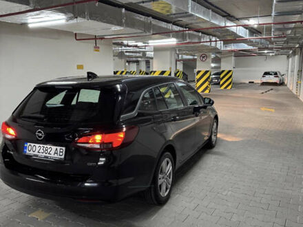 Черный Опель Астра, объемом двигателя 1.6 л и пробегом 195 тыс. км за 11990 $, фото 1 на Automoto.ua