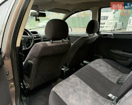 Коричневый Опель Астра, объемом двигателя 2 л и пробегом 240 тыс. км за 2500 $, фото 6 на Automoto.ua