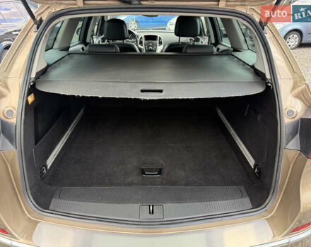 Опель Астра 2013 в Умани на Automoto.ua Коричневый Опель Астра, объемом двигателя 1.7 л и пробегом 248 тыс. км за 8950 $, фото 17 на Automoto.ua