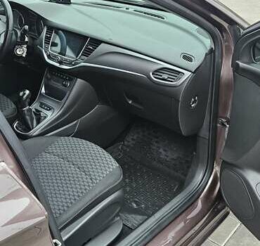 Коричневый Опель Астра, объемом двигателя 1.6 л и пробегом 246 тыс. км за 10700 $, фото 8 на Automoto.ua