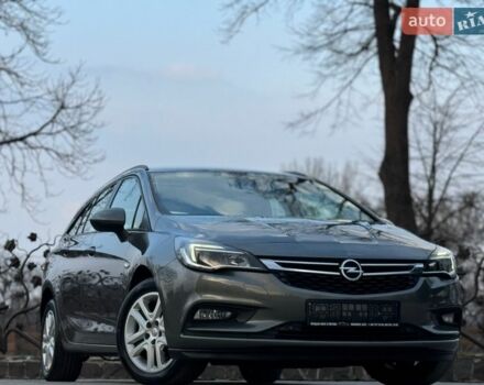 Коричневый Опель Астра, объемом двигателя 1.7 л и пробегом 140 тыс. км за 14400 $, фото 1 на Automoto.ua