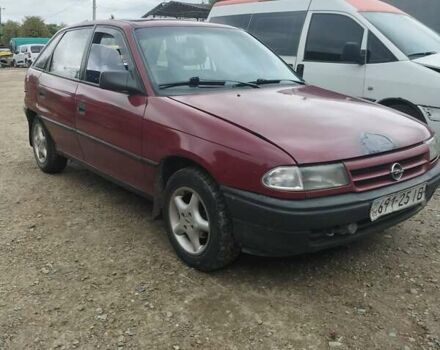 Красный Опель Астра, объемом двигателя 1.7 л и пробегом 340 тыс. км за 1700 $, фото 7 на Automoto.ua