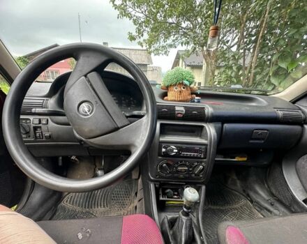 Червоний Опель Астра, об'ємом двигуна 1.6 л та пробігом 380 тис. км за 1400 $, фото 9 на Automoto.ua