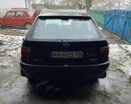 Красный Опель Астра, объемом двигателя 1.6 л и пробегом 256 тыс. км за 1200 $, фото 2 на Automoto.ua