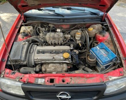 Червоний Опель Астра, об'ємом двигуна 1.6 л та пробігом 400 тис. км за 1500 $, фото 8 на Automoto.ua