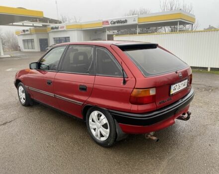 Красный Опель Астра, объемом двигателя 1.6 л и пробегом 264 тыс. км за 1200 $, фото 6 на Automoto.ua