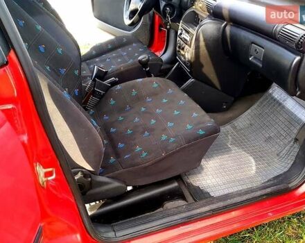 Червоний Опель Астра, об'ємом двигуна 1.6 л та пробігом 226 тис. км за 2500 $, фото 1 на Automoto.ua