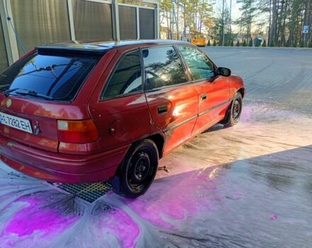 Красный Опель Астра, объемом двигателя 1.6 л и пробегом 555 тыс. км за 900 $, фото 1 на Automoto.ua