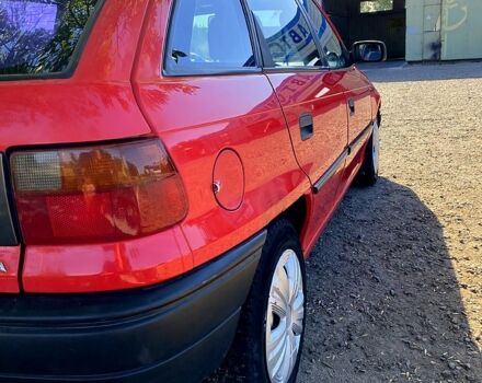 Червоний Опель Астра, об'ємом двигуна 1.4 л та пробігом 348 тис. км за 2500 $, фото 4 на Automoto.ua