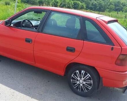 Красный Опель Астра, объемом двигателя 1.6 л и пробегом 300 тыс. км за 1100 $, фото 10 на Automoto.ua