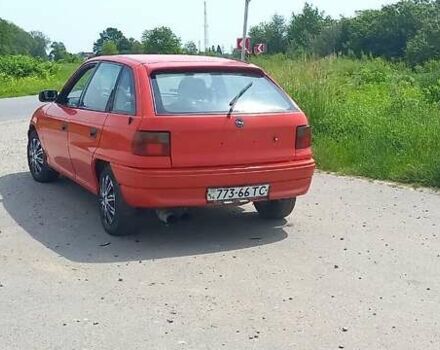 Красный Опель Астра, объемом двигателя 1.6 л и пробегом 300 тыс. км за 1100 $, фото 14 на Automoto.ua