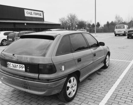 Красный Опель Астра, объемом двигателя 1.6 л и пробегом 396 тыс. км за 1299 $, фото 5 на Automoto.ua