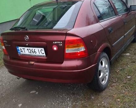 Красный Опель Астра, объемом двигателя 1.6 л и пробегом 250 тыс. км за 2700 $, фото 5 на Automoto.ua