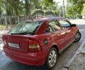 Красный Опель Астра, объемом двигателя 1.6 л и пробегом 300 тыс. км за 1050 $, фото 3 на Automoto.ua