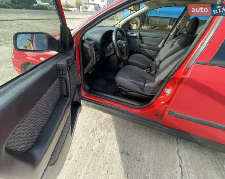 Червоний Опель Астра, об'ємом двигуна 1.8 л та пробігом 300 тис. км за 2200 $, фото 11 на Automoto.ua