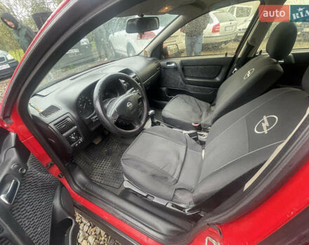 Червоний Опель Астра, об'ємом двигуна 1.8 л та пробігом 300 тис. км за 2200 $, фото 4 на Automoto.ua