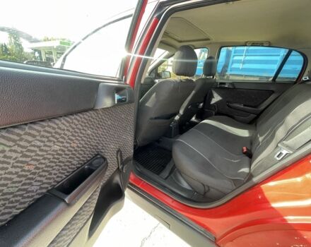 Красный Опель Астра, объемом двигателя 1.8 л и пробегом 300 тыс. км за 2200 $, фото 17 на Automoto.ua