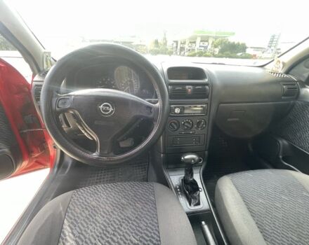 Красный Опель Астра, объемом двигателя 1.8 л и пробегом 300 тыс. км за 2200 $, фото 15 на Automoto.ua