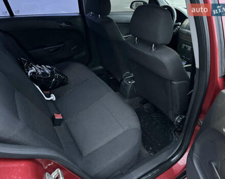 Червоний Опель Астра, об'ємом двигуна 1.36 л та пробігом 267 тис. км за 4000 $, фото 10 на Automoto.ua