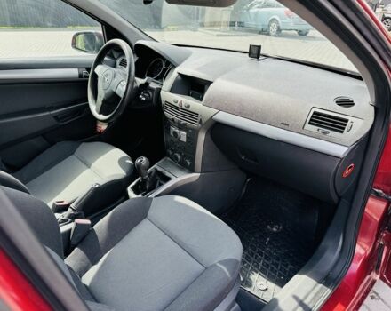 Красный Опель Астра, объемом двигателя 1.2 л и пробегом 210 тыс. км за 4500 $, фото 7 на Automoto.ua